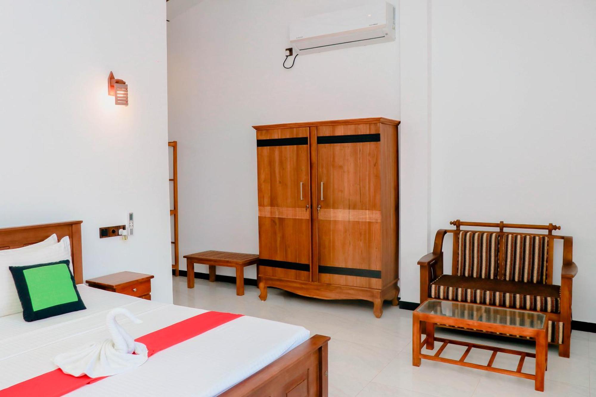 Dk Zur Einkehr Hotel Ахангама Экстерьер фото
